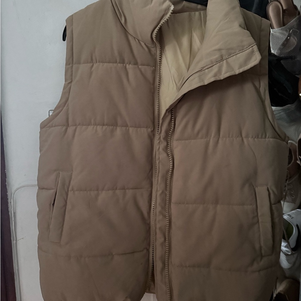 Women’s Tan Puffer Vest